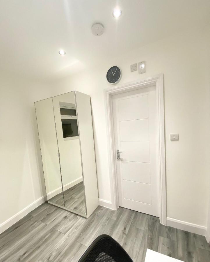 London Studio Chingford Exterior foto